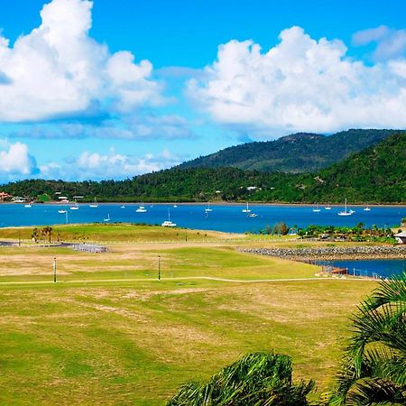 Portside Whitsunday Luxury Holiday Apartments Airlie Beach Exterior photo