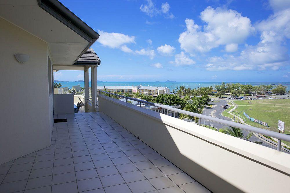 Portside Whitsunday Luxury Holiday Apartments Airlie Beach Exterior photo