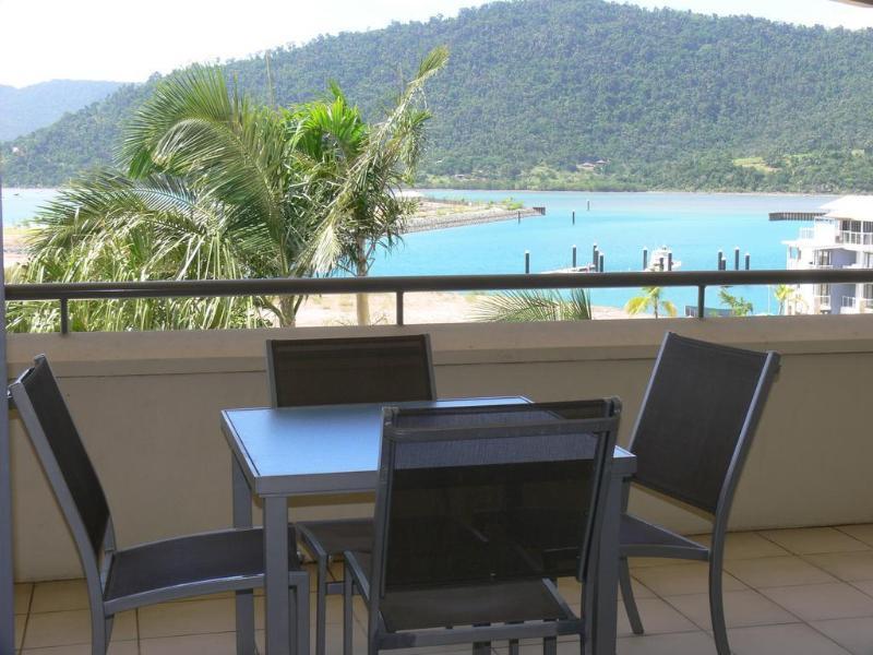 Portside Whitsunday Luxury Holiday Apartments Airlie Beach Exterior photo