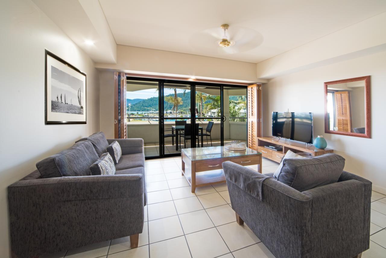 Portside Whitsunday Luxury Holiday Apartments Airlie Beach Exterior photo