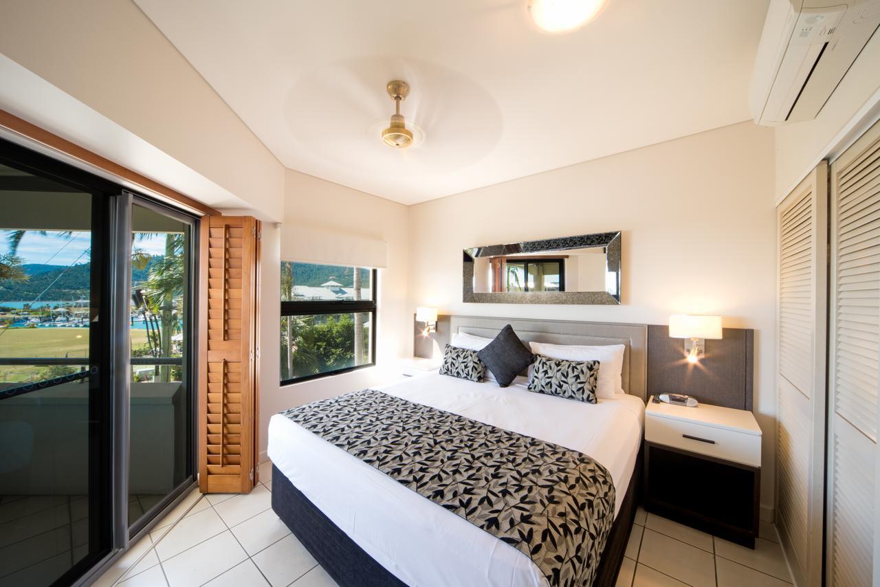 Portside Whitsunday Luxury Holiday Apartments Airlie Beach Exterior photo