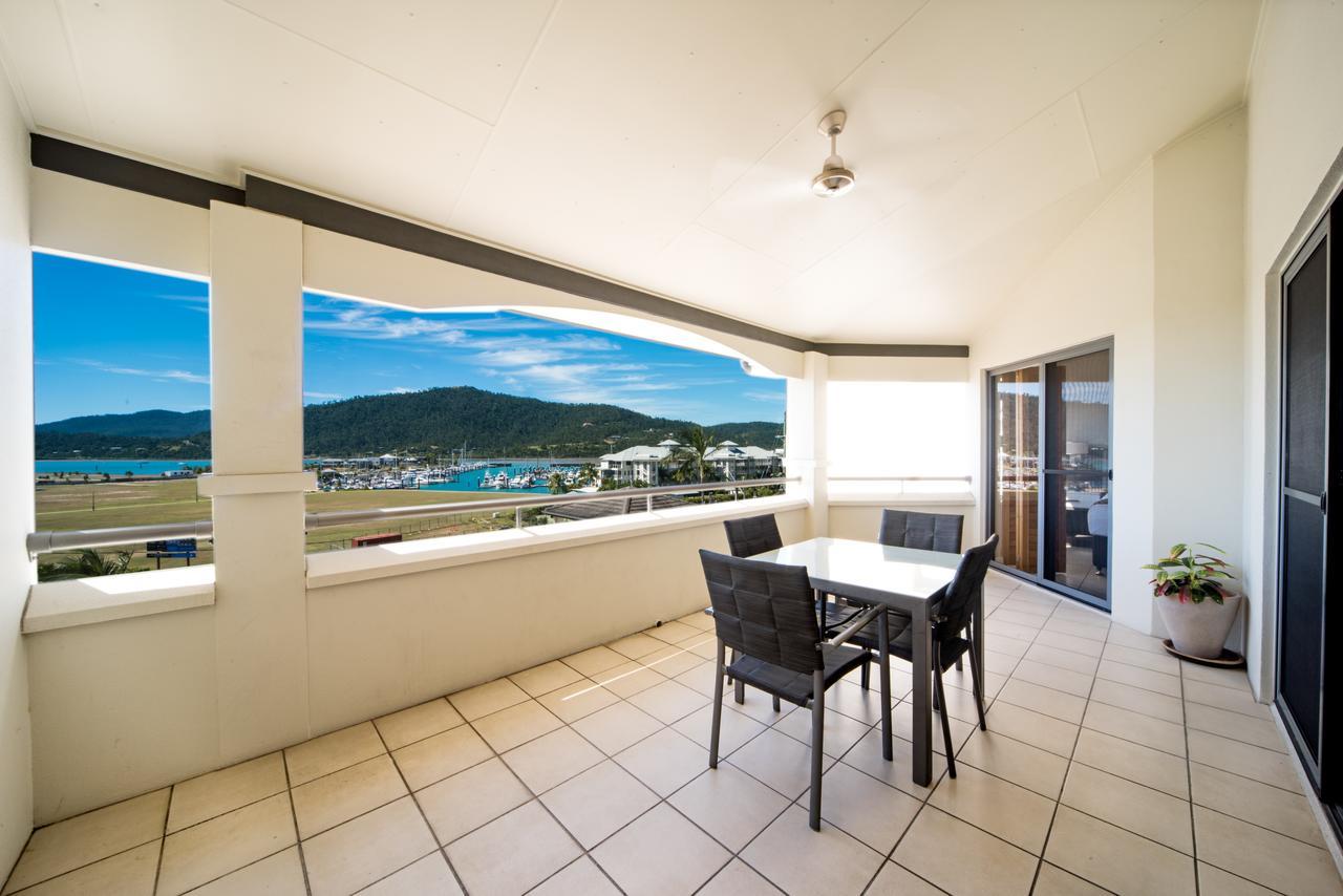 Portside Whitsunday Luxury Holiday Apartments Airlie Beach Exterior photo