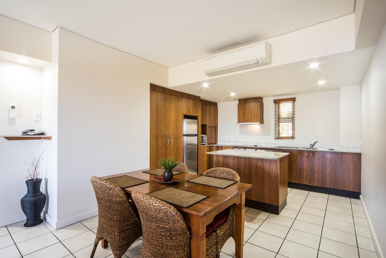 Portside Whitsunday Luxury Holiday Apartments Airlie Beach Exterior photo
