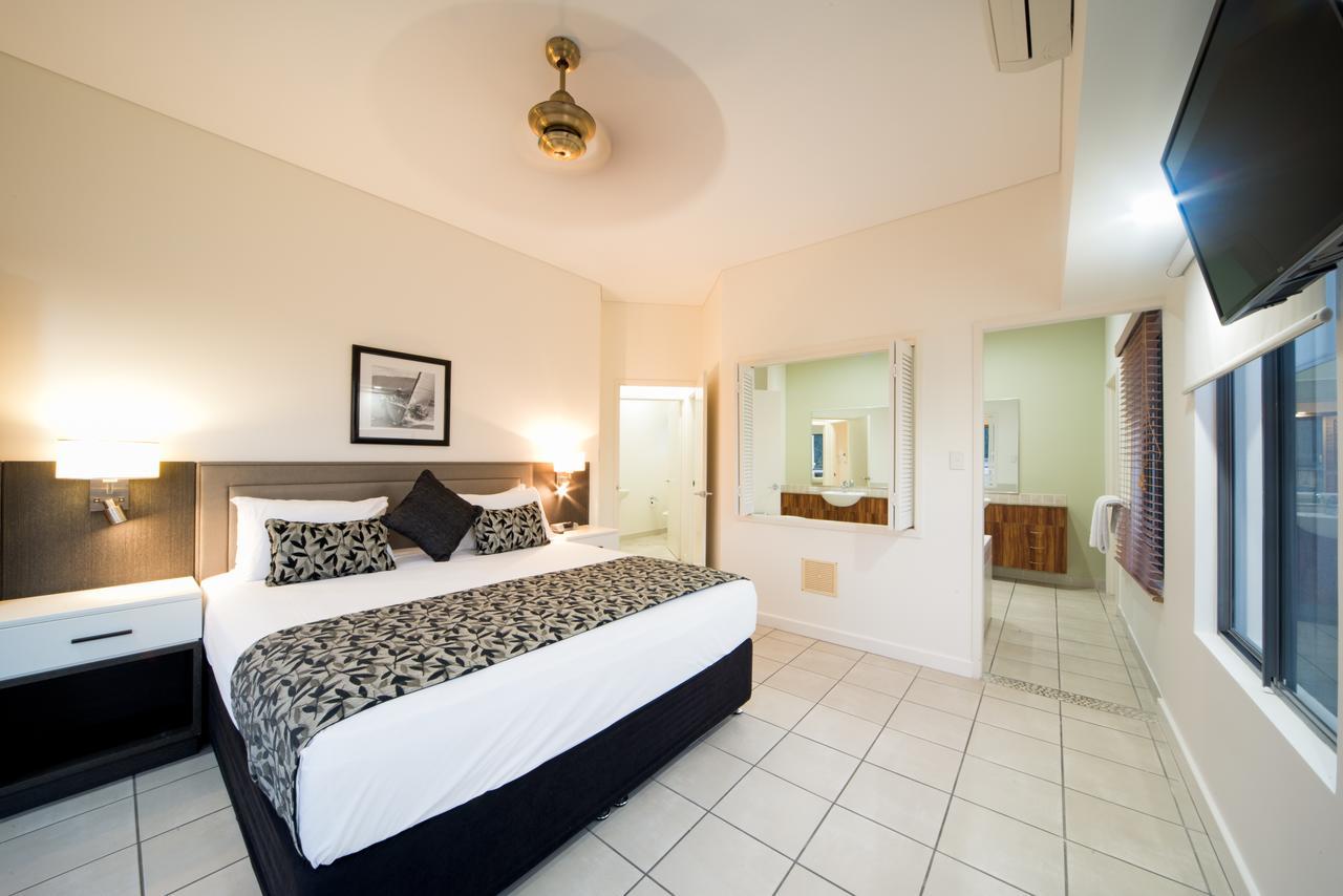 Portside Whitsunday Luxury Holiday Apartments Airlie Beach Exterior photo