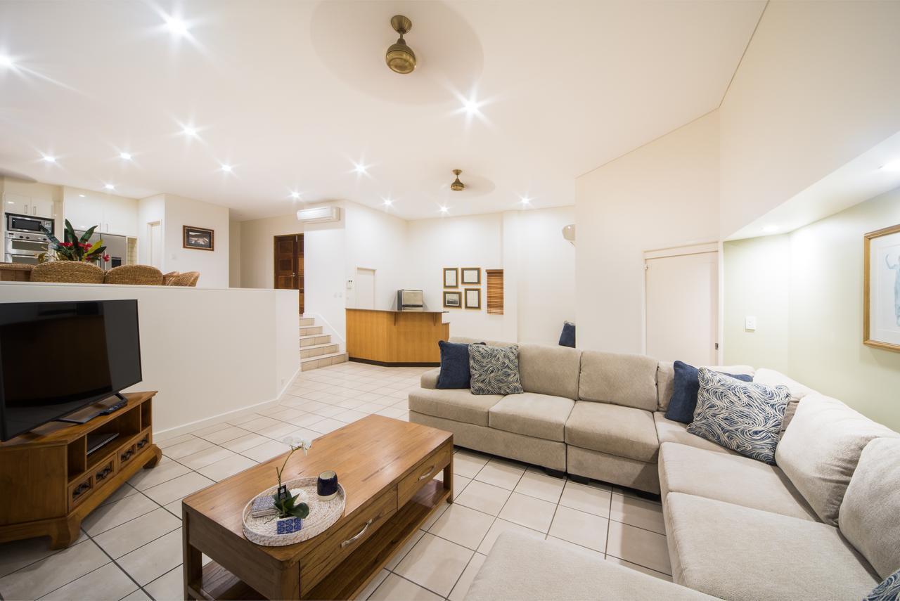 Portside Whitsunday Luxury Holiday Apartments Airlie Beach Exterior photo
