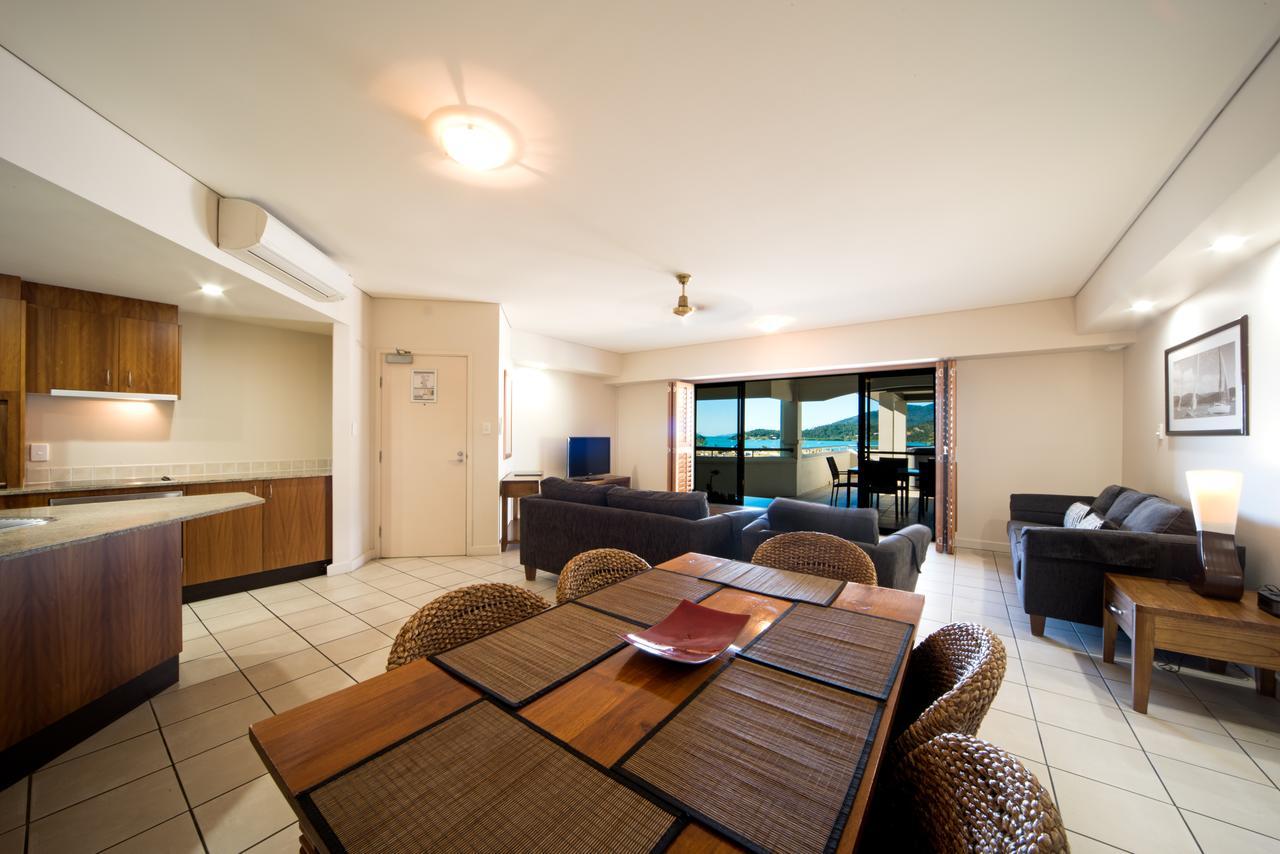 Portside Whitsunday Luxury Holiday Apartments Airlie Beach Exterior photo