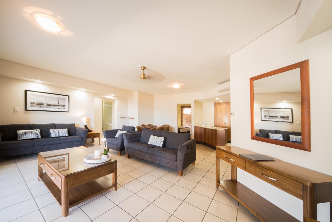 Portside Whitsunday Luxury Holiday Apartments Airlie Beach Exterior photo