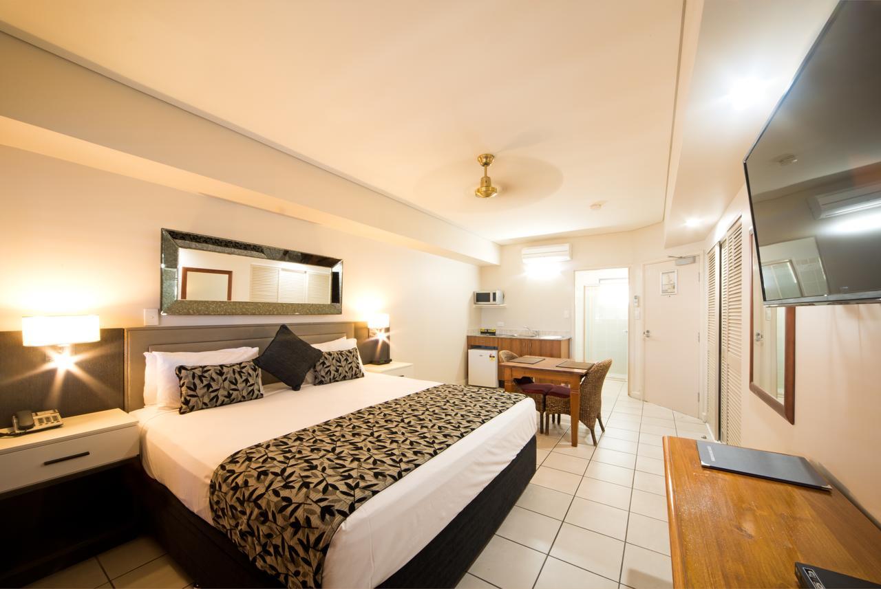 Portside Whitsunday Luxury Holiday Apartments Airlie Beach Exterior photo