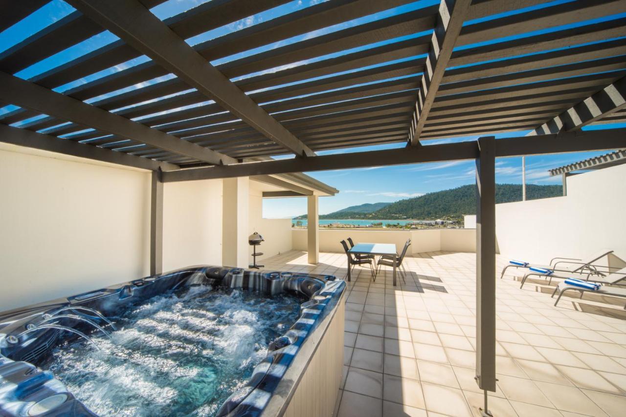 Portside Whitsunday Luxury Holiday Apartments Airlie Beach Exterior photo
